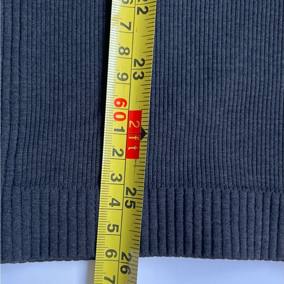 LULULEMON Black Ribbed Turtleneck Long Sleeve Top Form Fitting XS - Picture 4 of 6